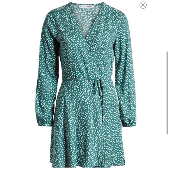 New Reformation Fuscia Green Wrap Dress - Picture 3 of 6
